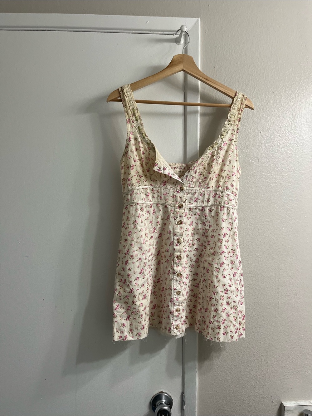 Urban Outfitters Cream Floral Button-Front Tank